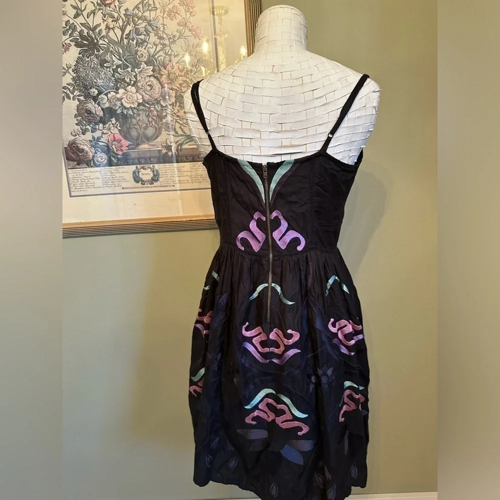 Colour pop abstract embroidered hearts sweetheart dress - Picture 2 of 8